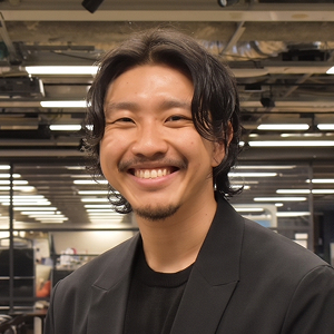 塩沢 伸遥 氏